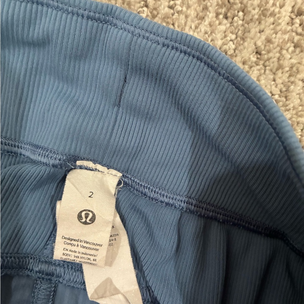 lululemon athletica High Waist Blue Shorts - Picture 4 of 4